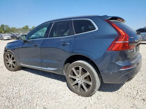 YV4A22RL0J1017493 2018 VOLVO XC60 - Image 2