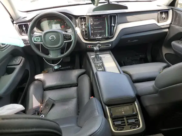 YV4A22RL0K1378806 2019 VOLVO XC60 - Image 8