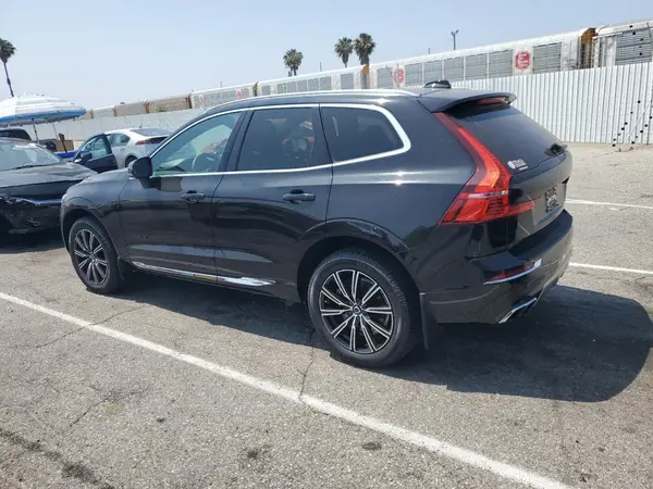 YV4A22RL0L1499725 2020 VOLVO XC60 - Image 2