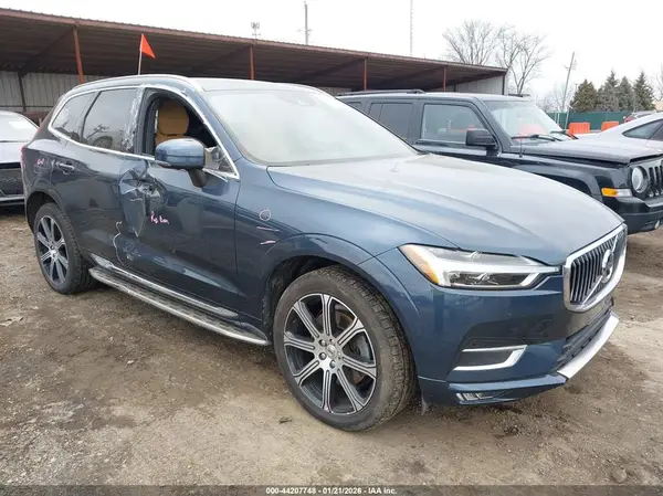 YV4A22RL0M1741849 2021 VOLVO XC60 - Image 1