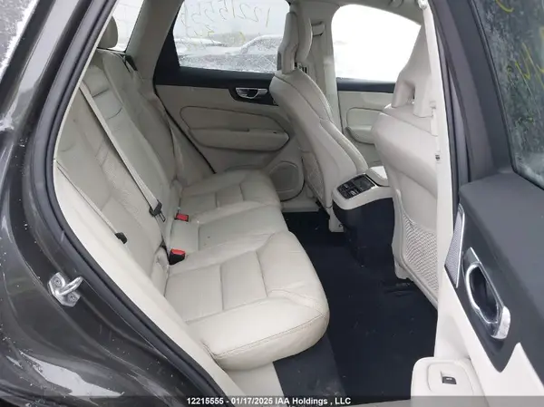 YV4A22RL1J1003442 2018 VOLVO XC60 - Image 8