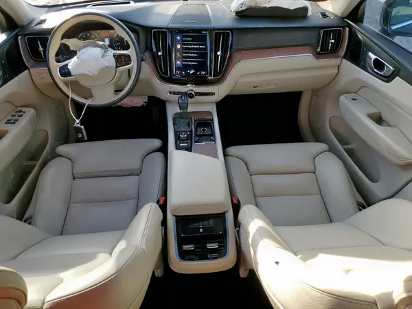YV4A22RL1L1521523 2020 VOLVO XC60 - Image 8