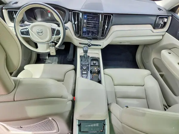 YV4A22RL2J1027734 2018 VOLVO XC60 - Image 8