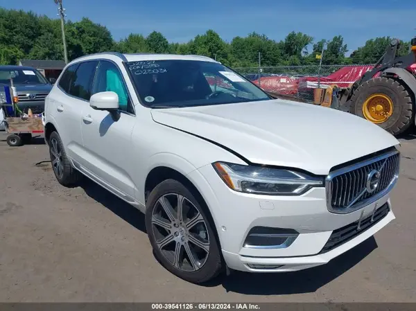 YV4A22RL3J1023031 2018 VOLVO XC60 - Image 1