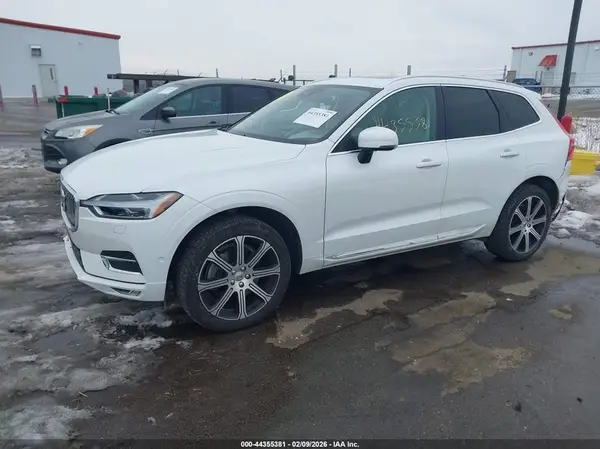 YV4A22RL3J1036071 2018 VOLVO XC60 - Image 2