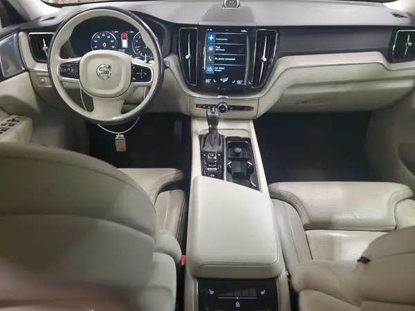 YV4A22RL4J1001555 2018 VOLVO XC60 - Image 8