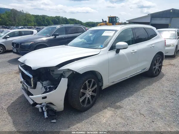 YV4A22RL4J1049086 2018 VOLVO XC60 - Image 2