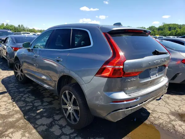 YV4A22RL4K1339457 2019 VOLVO XC60 - Image 2