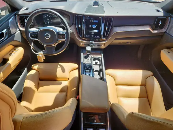 YV4A22RL4K1386519 2019 VOLVO XC60 - Image 8