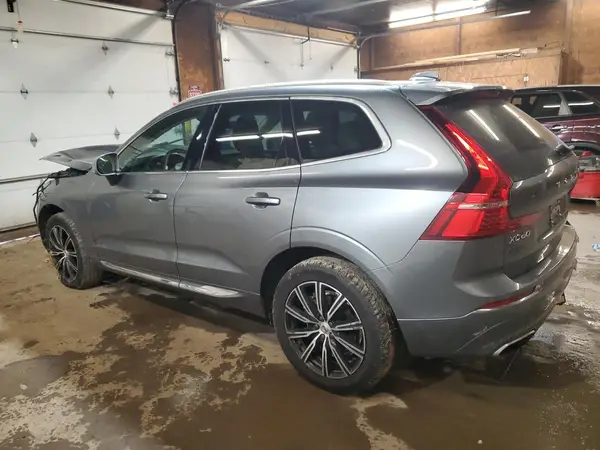YV4A22RL4L1557643 2020 VOLVO XC60 - Image 2