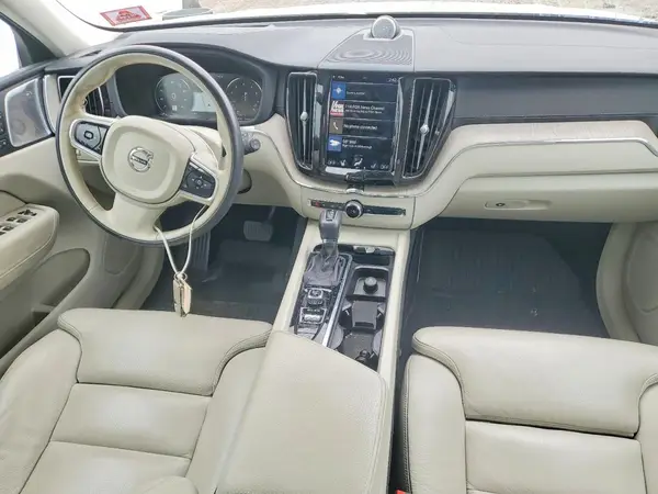 YV4A22RL5J1021037 2018 VOLVO XC60 - Image 8