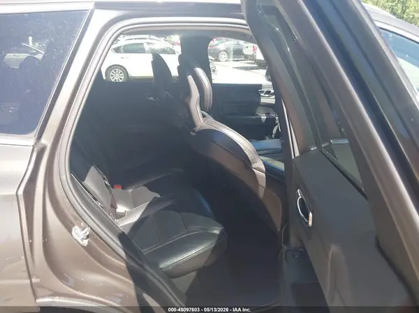 YV4A22RL5J1032989 2018 VOLVO XC60 - Image 8