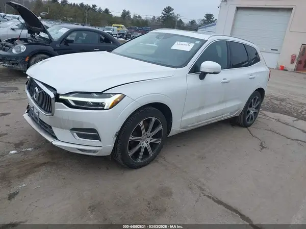 YV4A22RL5M1698657 2021 VOLVO XC60 - Image 2