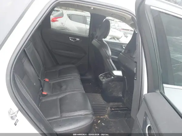 YV4A22RL5M1698657 2021 VOLVO XC60 - Image 8