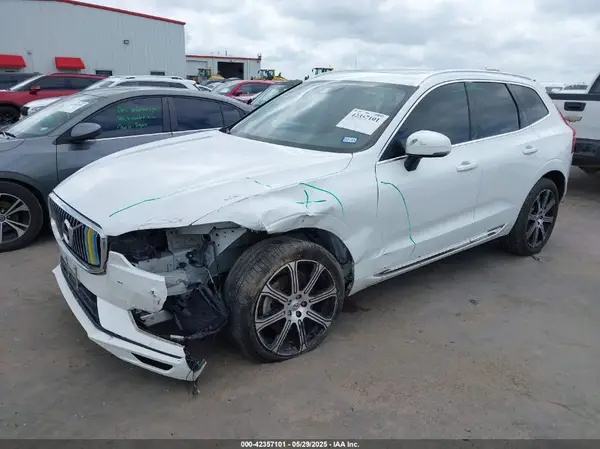 YV4A22RL6J1023802 2018 VOLVO XC60 - Image 2