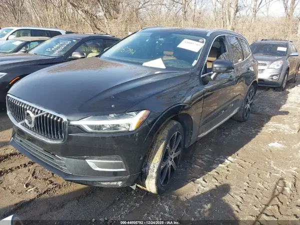 YV4A22RL6J1049736 2018 VOLVO XC60 - Image 2