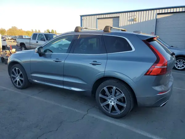 YV4A22RL7J1016888 2018 VOLVO XC60 - Image 2