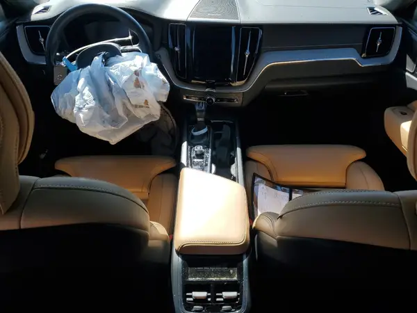 YV4A22RL7K1315136 2019 VOLVO XC60 - Image 8