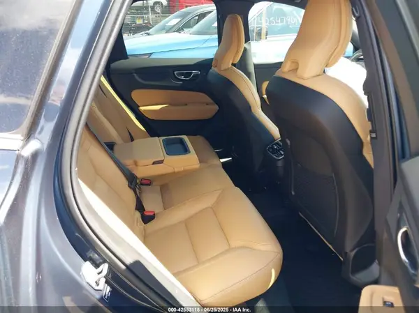 YV4A22RL7M1830866 2021 VOLVO XC60 - Image 8