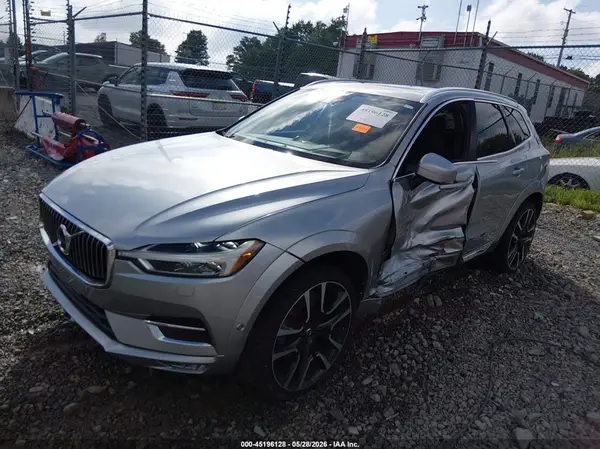 YV4A22RL8J1042402 2018 VOLVO XC60 - Image 2