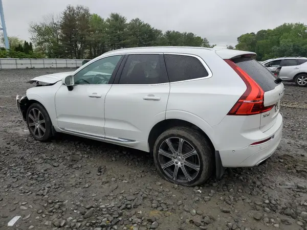 YV4A22RL8J1061208 2018 VOLVO XC60 - Image 2