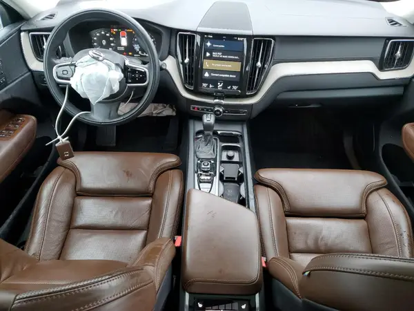 YV4A22RL8J1061208 2018 VOLVO XC60 - Image 8