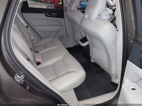 YV4A22RL8L1572193 2020 VOLVO XC60 - Image 8