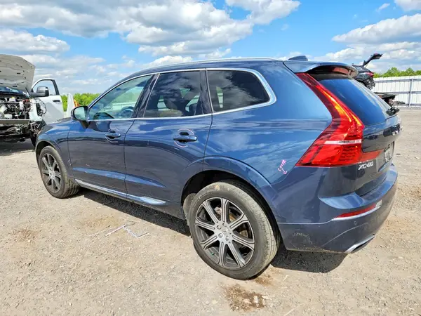 YV4A22RL8M1864444 2021 VOLVO XC60 - Image 2