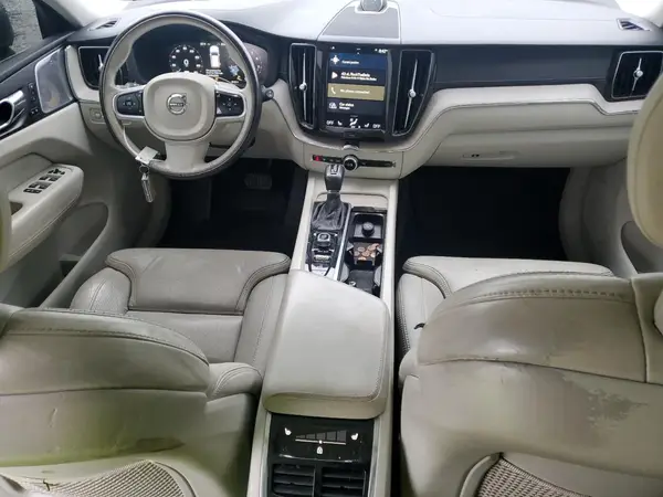 YV4A22RL9J1001583 2018 VOLVO XC60 - Image 8