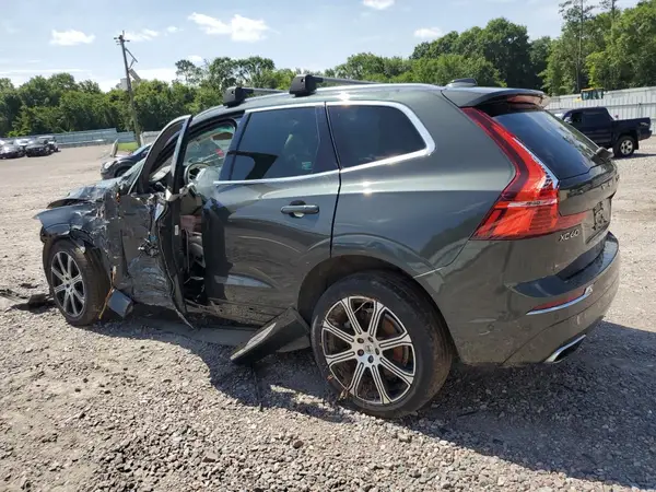 YV4A22RL9J1002572 2018 VOLVO XC60 - Image 2