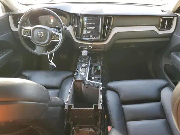 YV4A22RL9J1031537 2018 VOLVO XC60 - Image 8