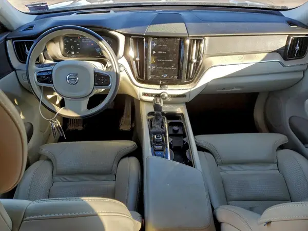 YV4A22RL9J1032199 2018 VOLVO XC60 - Image 8