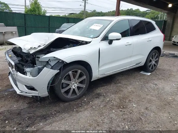 YV4A22RL9J1048869 2018 VOLVO XC60 - Image 2