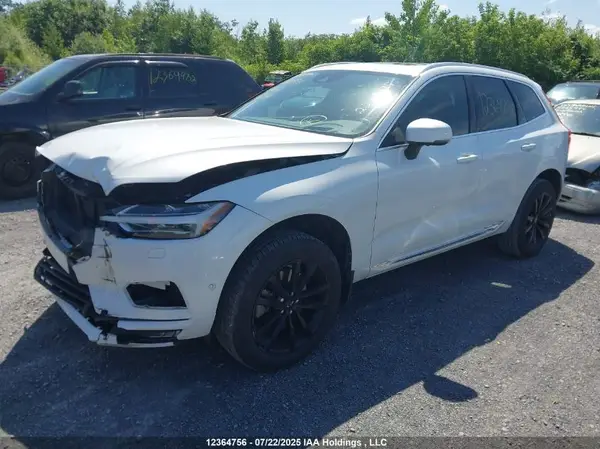 YV4A22RL9J1107144 2018 VOLVO XC60 - Image 2