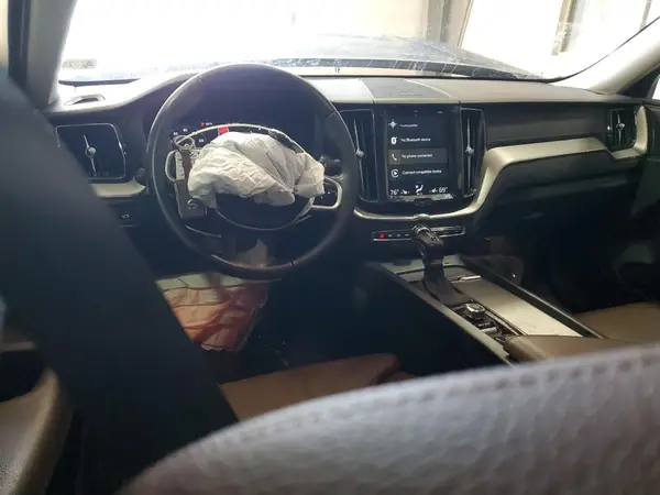 YV4A22RL9K1338031 2019 VOLVO XC60 - Image 8