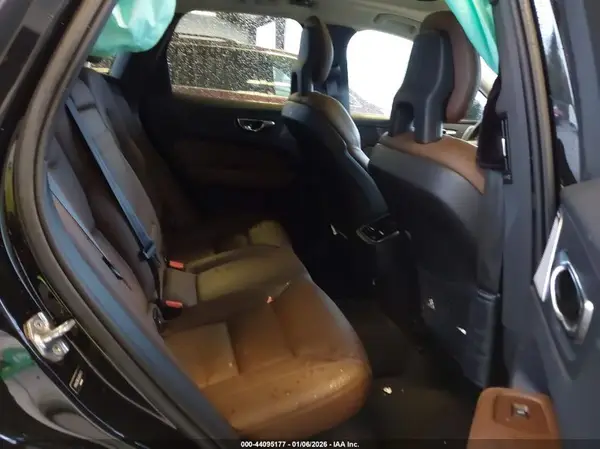 YV4A22RLXJ1036701 2018 VOLVO XC60 - Image 8
