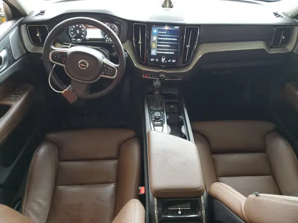 YV4A22RLXJ1042353 2018 VOLVO XC60 - Image 8