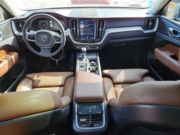YV4A22RLXK1345327 2019 VOLVO XC60 - Image 8