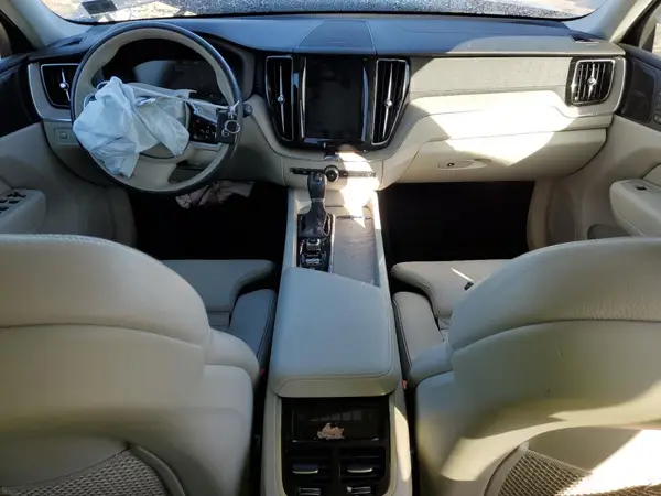 YV4A22RLXL1586712 2020 VOLVO XC60 - Image 8