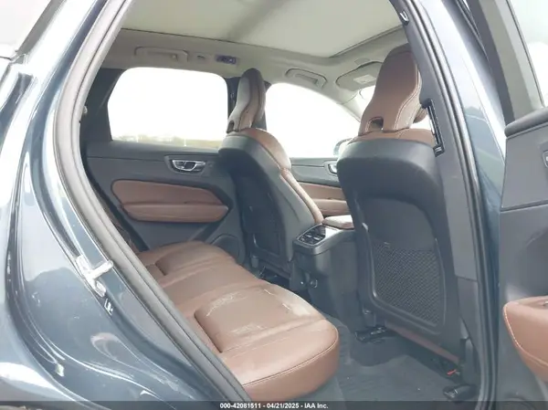 YV4A22RLXL1587598 2020 VOLVO XC60 - Image 8