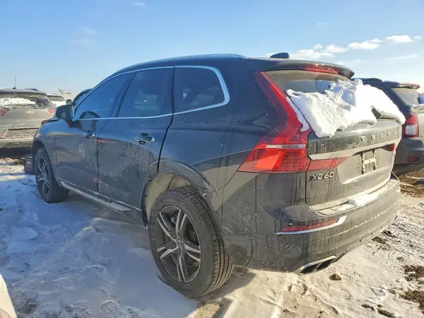 YV4A22RM7J1025826 2018 VOLVO XC60 - Image 2