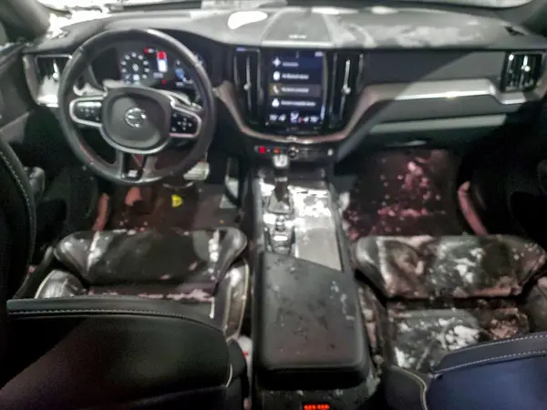 YV4A22RMXK1333591 2019 VOLVO XC60 - Image 8