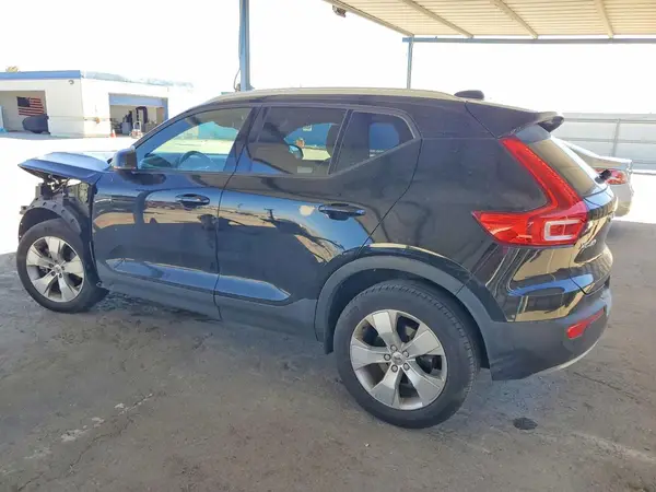 YV4AC2HK0L2202372 2020 VOLVO XC40 - Image 2