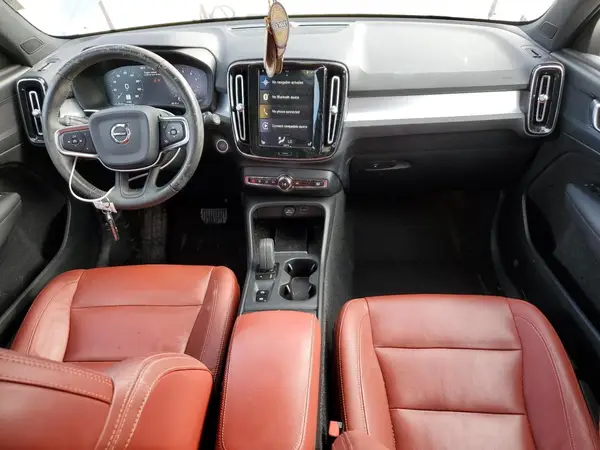 YV4AC2HK0L2327615 2020 VOLVO XC40 - Image 8