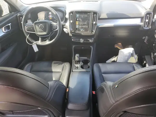 YV4AC2HK0N2705158 2022 VOLVO XC40 - Image 8