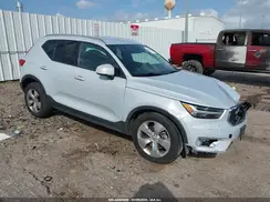 YV4AC2HK0N2725992 2022 VOLVO XC40