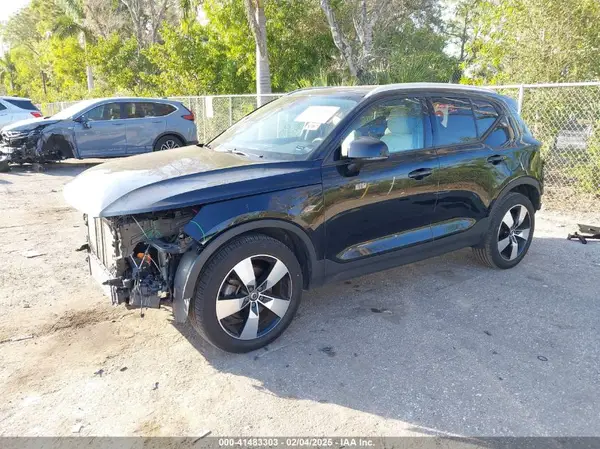 YV4AC2HK1L2287481 2020 VOLVO XC40 - Image 2