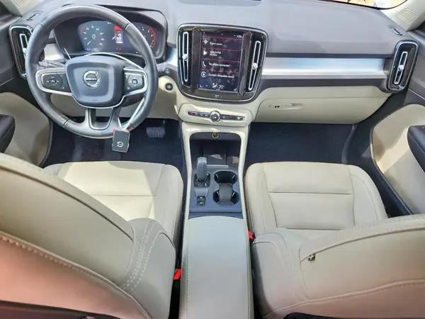 YV4AC2HK2L2209260 2020 VOLVO XC40 - Image 8