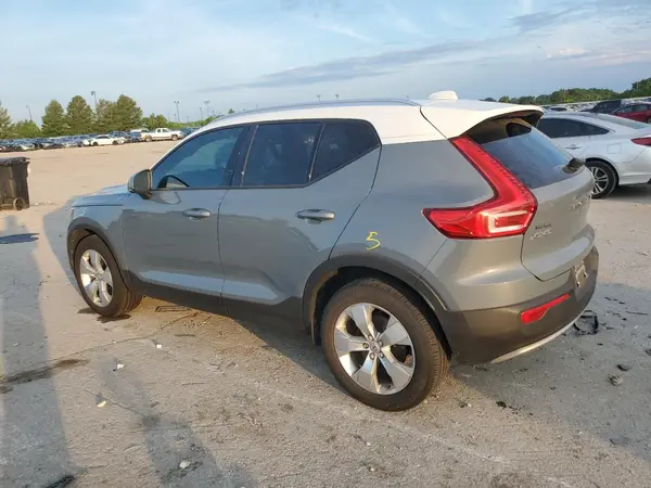 YV4AC2HK2L2334758 2020 VOLVO XC40 - Image 2