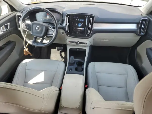 YV4AC2HK2M2602208 2021 VOLVO XC40 - Image 8